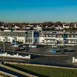 Hotel White Sands